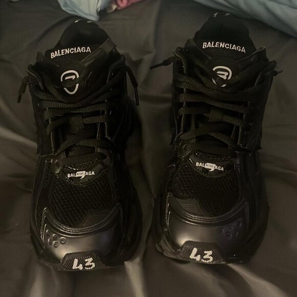 balenciagas runner - Picture 1 of 5